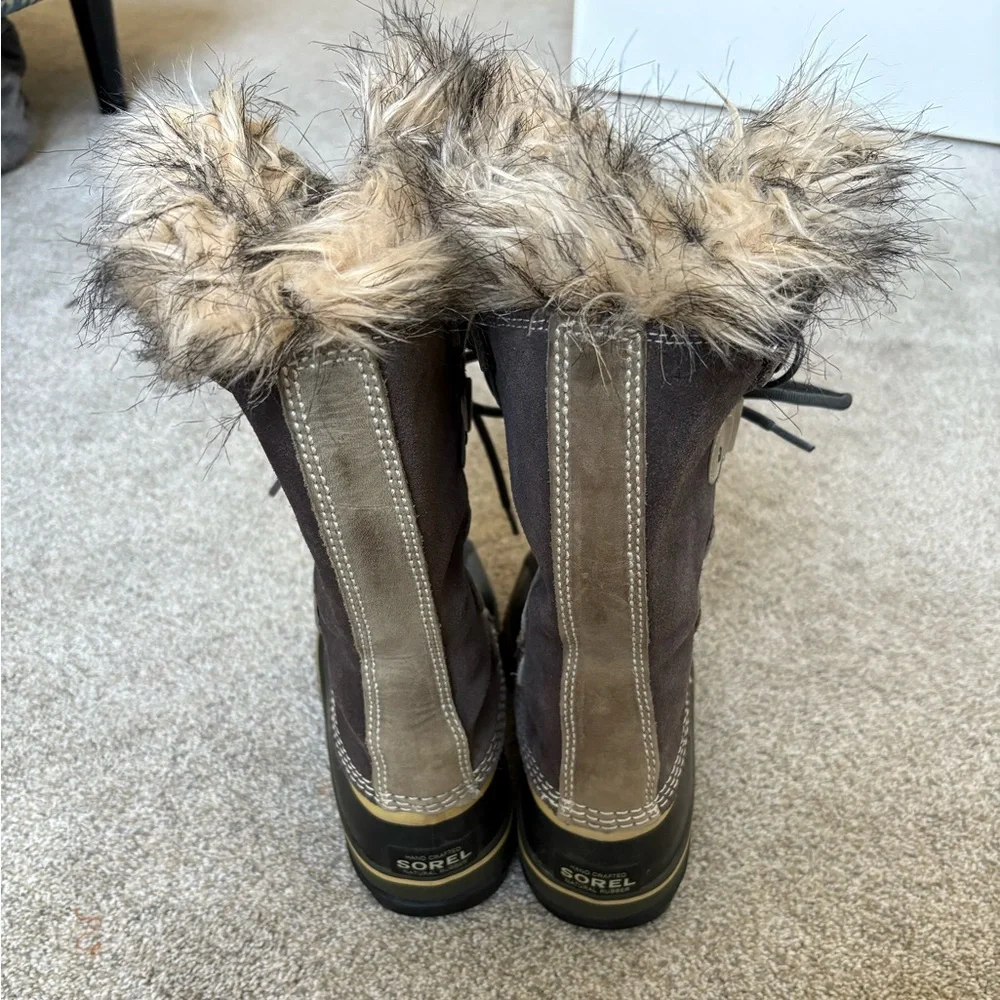 Sorel - Women's Joan of Arctic Boot - Size 6.5 - Gray Black & Tan -‎ Waterproof
